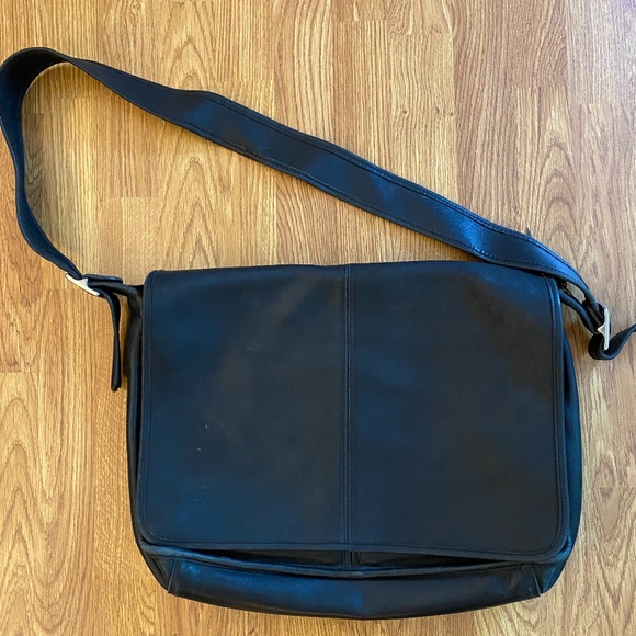 Vintage COACH Unisex Black Leather Messenger Bag Y2K - Picture 1 of 16